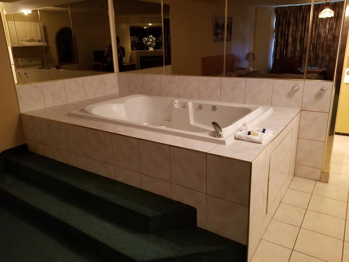 Western Budget Motel West Red Deer Εξωτερικό φωτογραφία